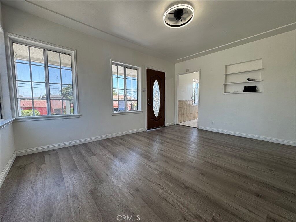 Property Photo: 3464 1/2 Duane Way 1/2 CA 90280