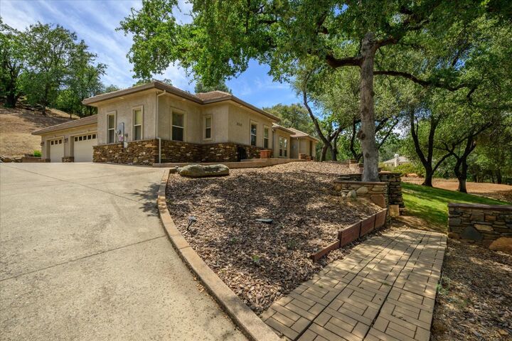 Property Photo:  2310 Fieldstone Drive  CA 95667 