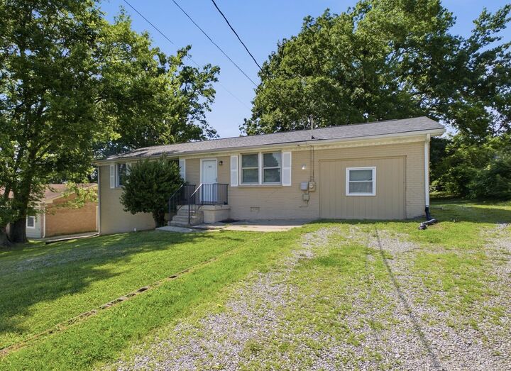 Property Photo: 311 Janette Ave TN 37072