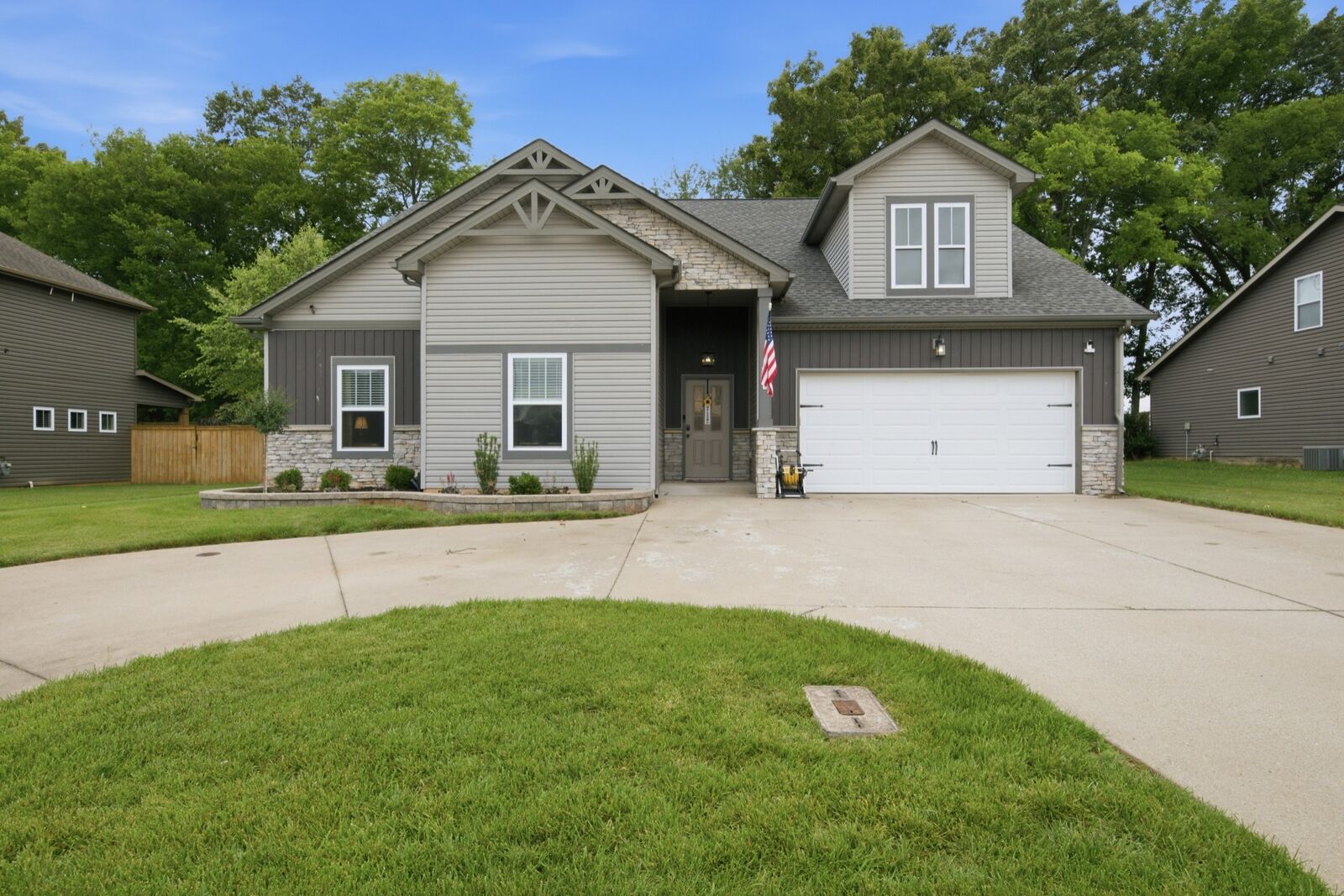 Property Photo: 1024 Michaela Cir TN 37043