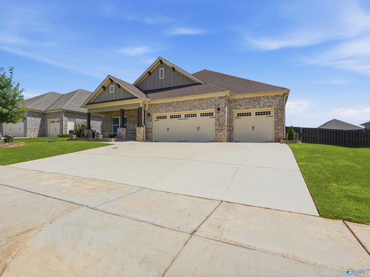 Property Photo: 14840 Willow Rose Lane AL 35613
