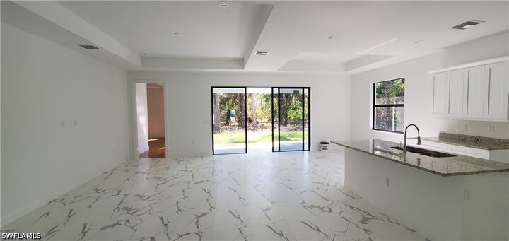 Property Photo: 4266 18th Avenue SE FL 34117