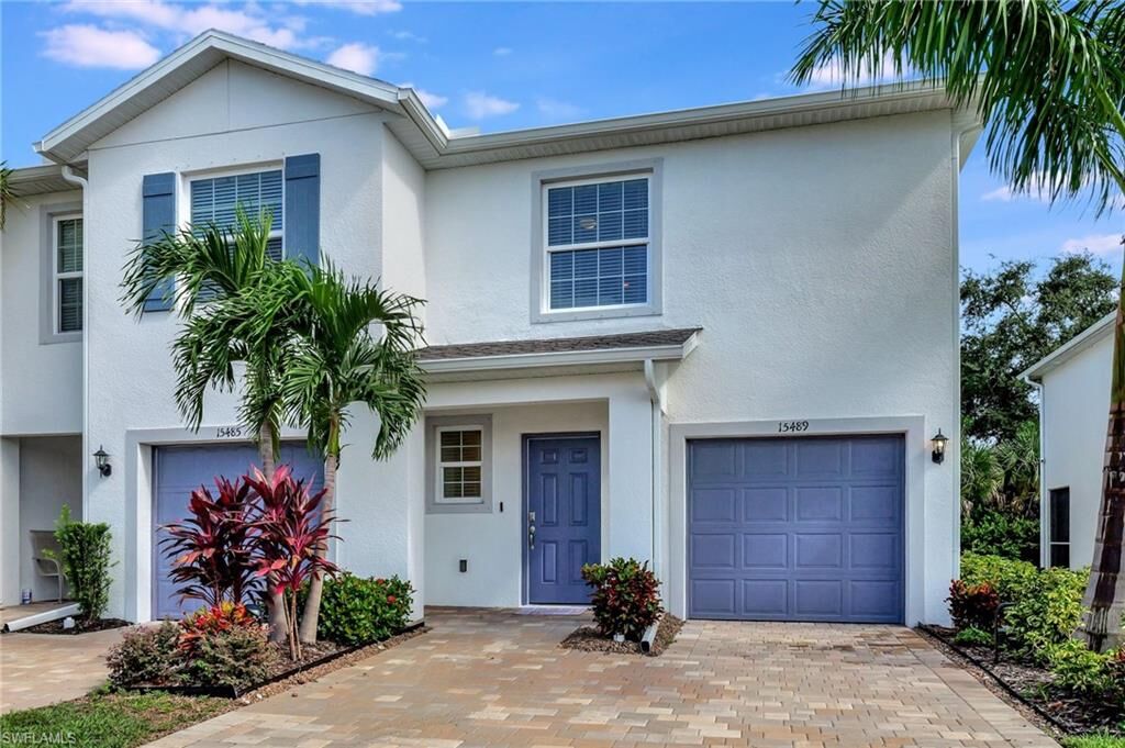 Property Photo: 15489 Wildflower Cir FL 34119