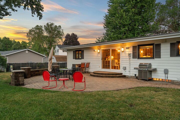Property Photo: 406 Ridge Circle MN 56007