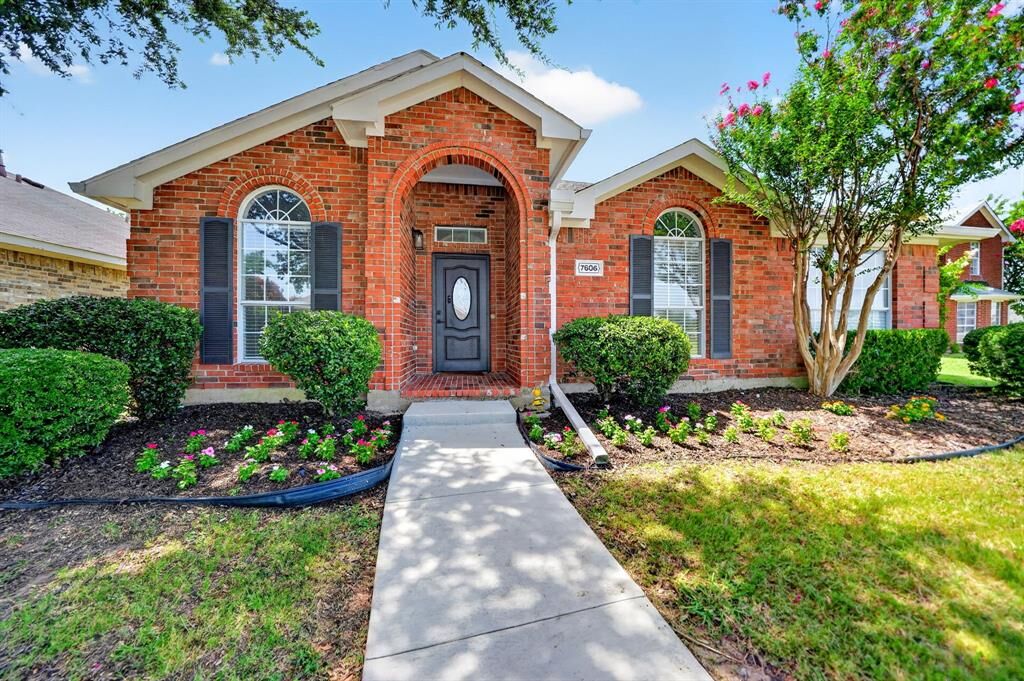 Property Photo:  7606 Harbor Drive  TX 75088 