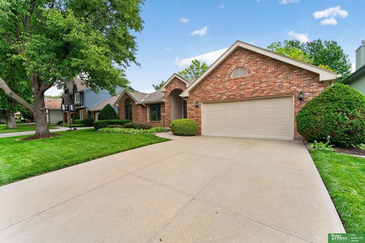 Property Photo:  2321 N 144 Avenue  NE 68116 