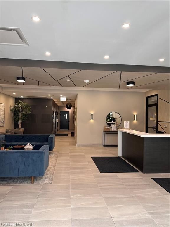 Property Photo:  60 Charles Street W 404  ON N2G 0C9 