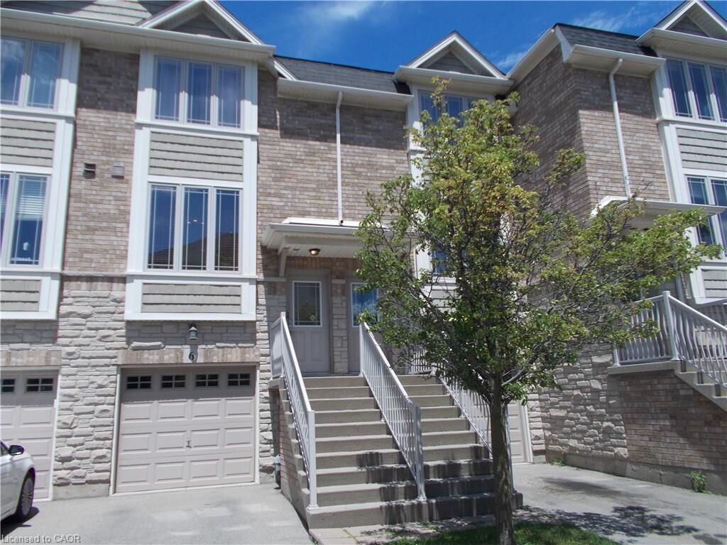 Property Photo: 8 Hemlock Way 6 ON L3M 0B5