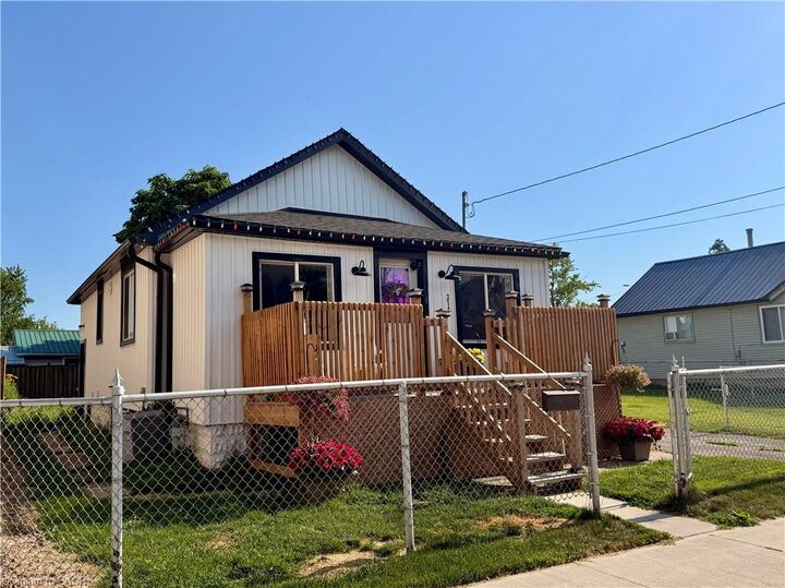 Property Photo: 314 Broadway Avenue A ON L3C 5L9