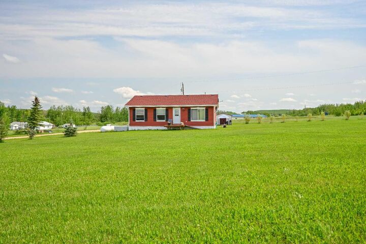 69005 Range Road 64 — photo 1