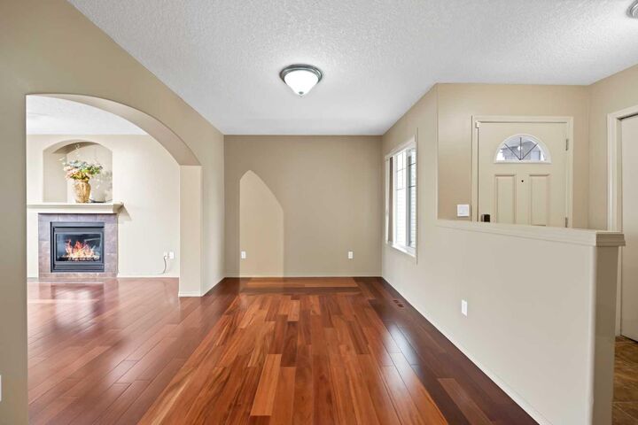 Property Photo: 10 Bridlerange Circle SW AB T2Y 5H4
