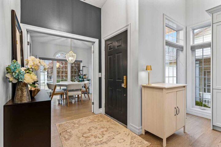 Property Photo:  33 Douglasview Park SE  AB T2Z 2R9 