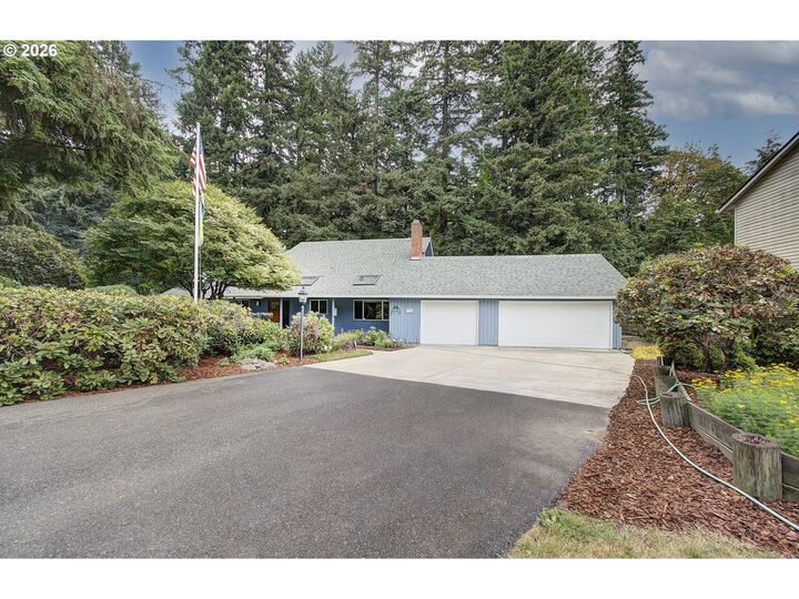 Property Photo: 2320 NE 110th Pl WA 98686