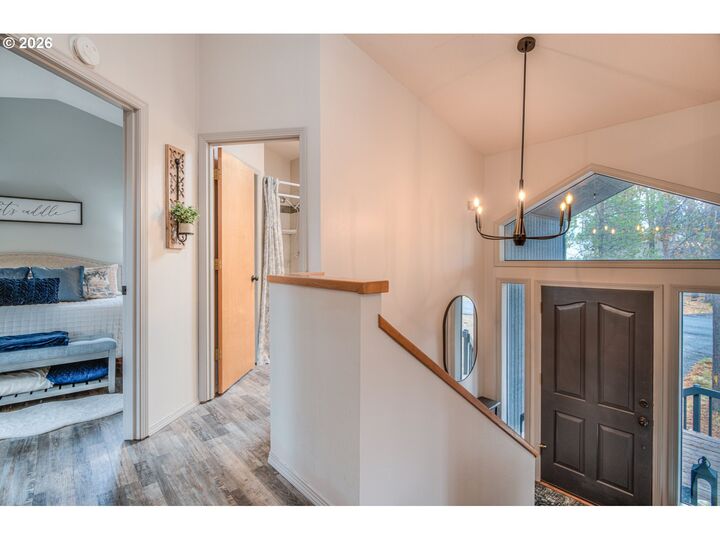 Property Photo: 18034 Witchhazel Ln OR 97707