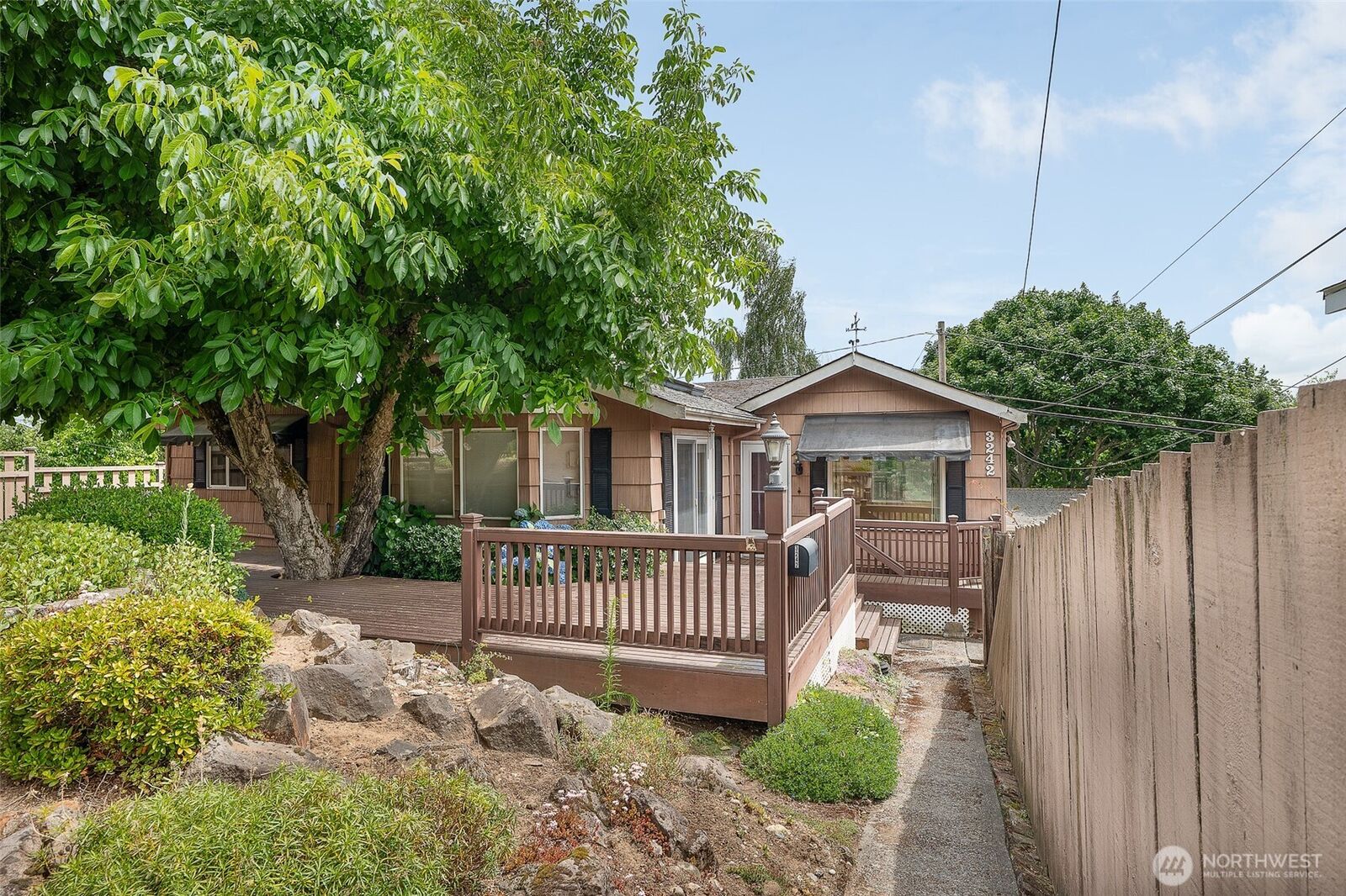 Property Photo: 3242 36th Avenue W WA 98199