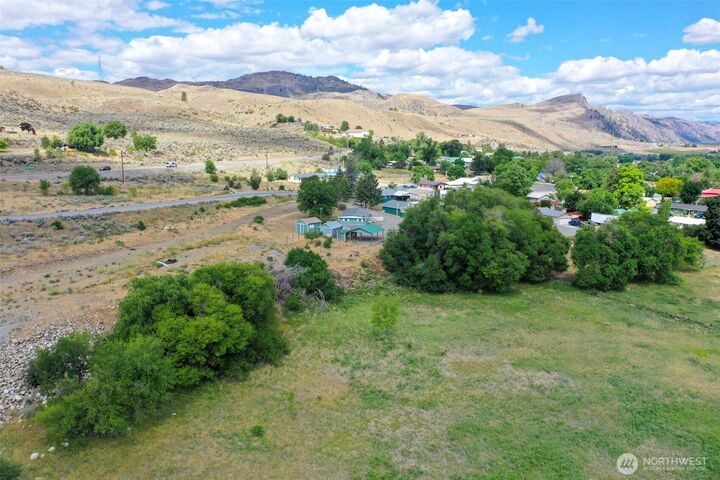 Property Photo: 406 Kendall Street WA 98849