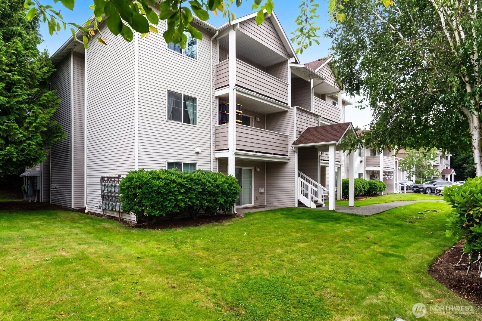 Property Photo: 1001 W Casino Road G303 WA 98204