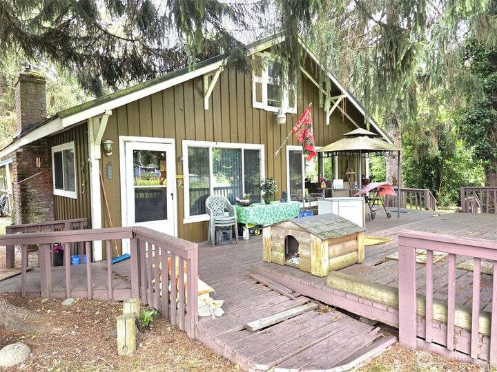 Property Photo:  18704  Dynamite Drive SE  WA 98597 