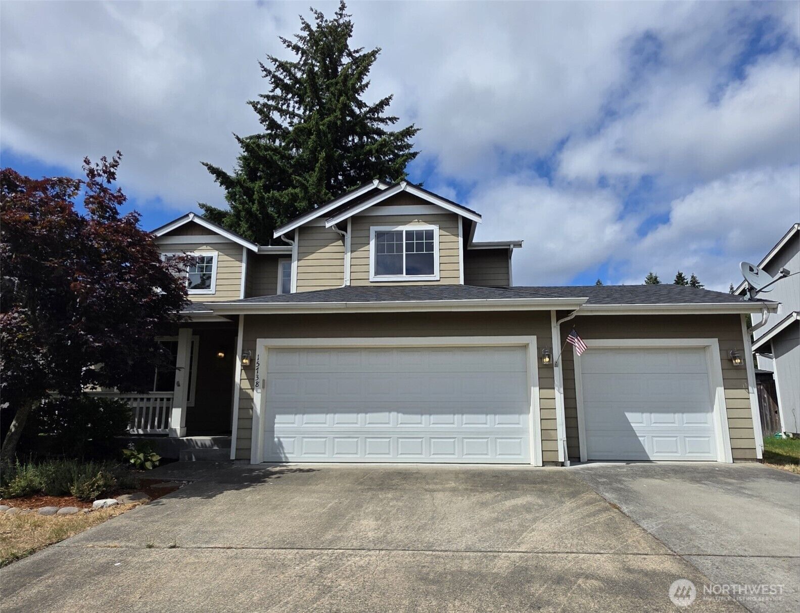 Property Photo: 15738 104th Avenue SE WA 98597