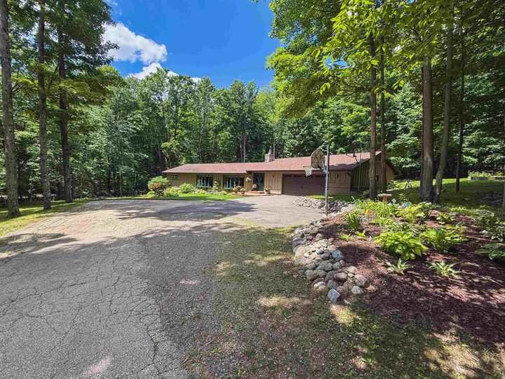 Property Photo:  17091 Country Club Road  WI 54138 