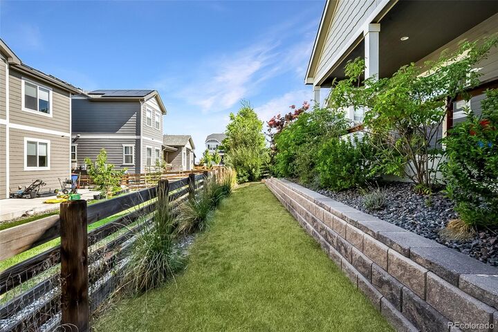 Property Photo: 892 Sundown Way CO 80516