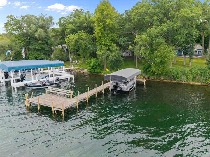 Property Photo: W1534 Sandstone Avenue WI 54941