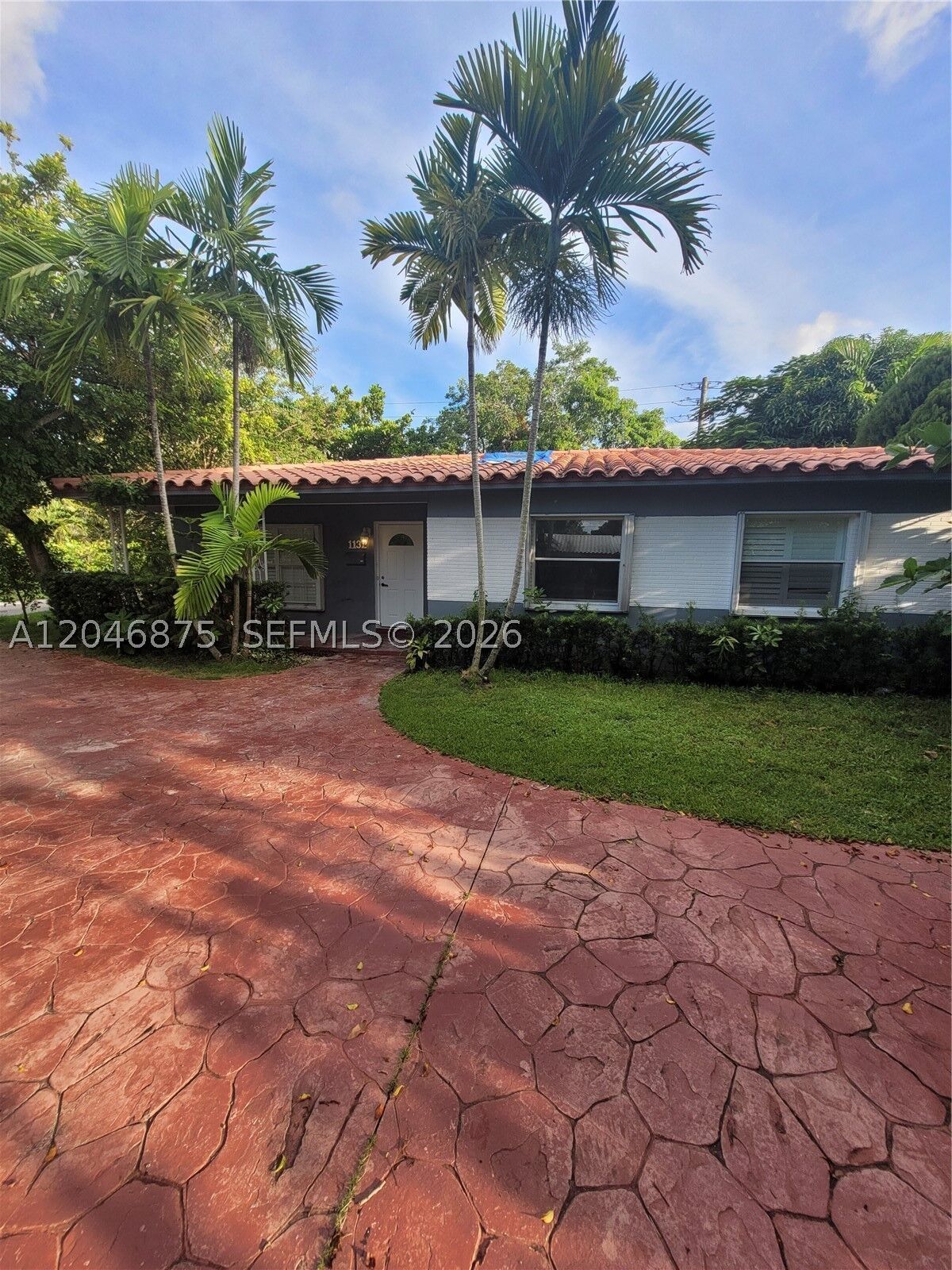 Property Photo: 1132 Moffett St FL 33009