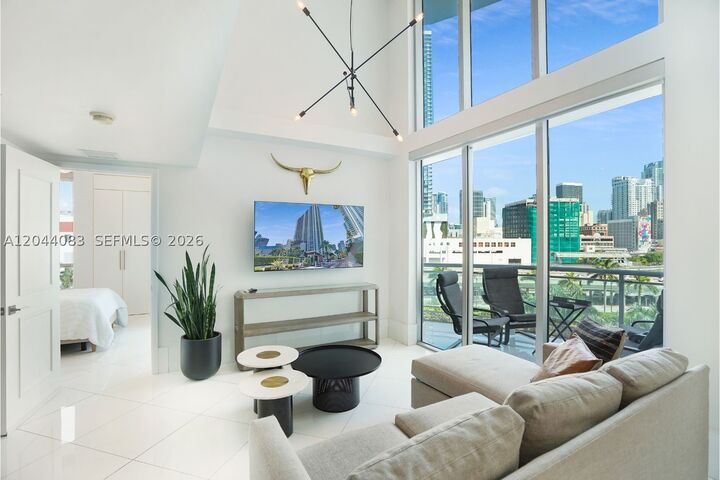 Property Photo:  350 S Miami Ave 713  FL 33130 