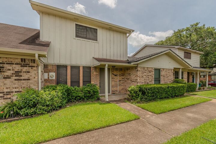 Property Photo:  6606 Lexington  TX 77706 