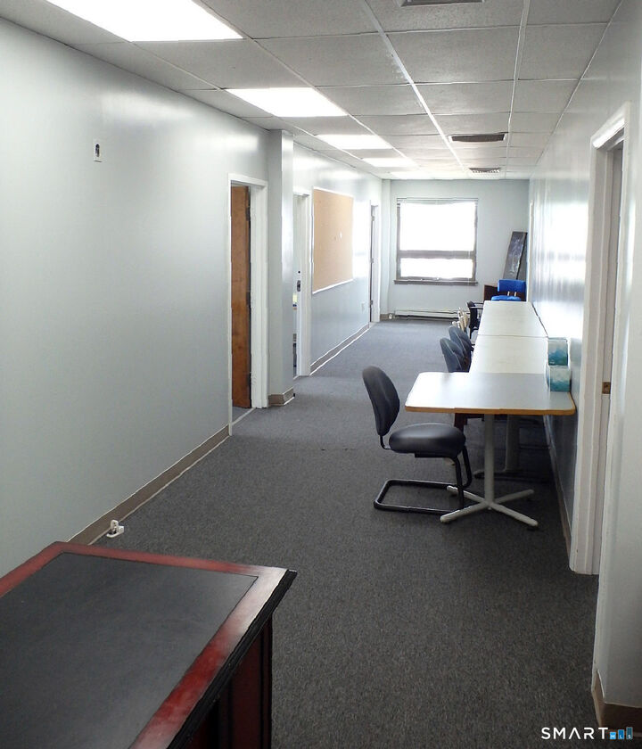 Property Photo: 1229 Albany Avenue CT 06112