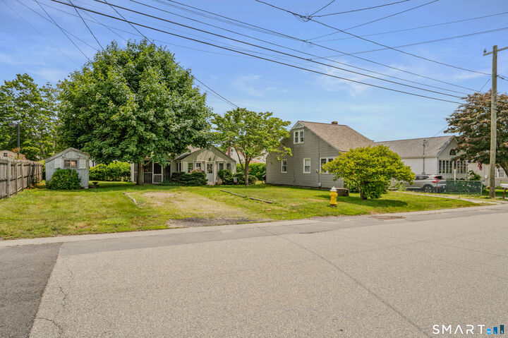 Property Photo: 8 Swan Avenue CT 06371
