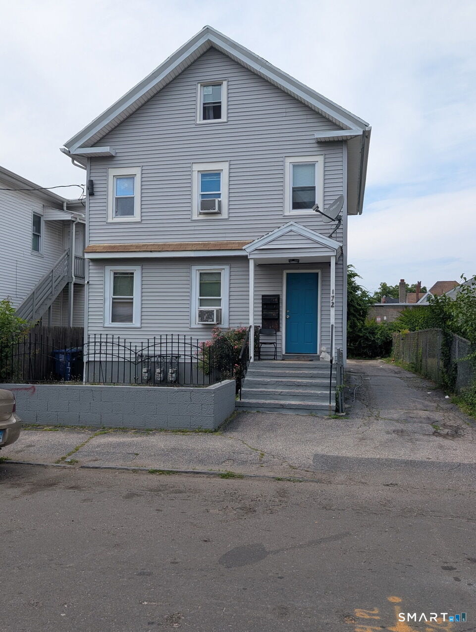 Property Photo:  172 Hanover Street  CT 06604 