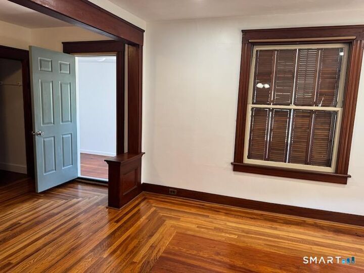 Property Photo:  226 Broad Street  CT 06450 