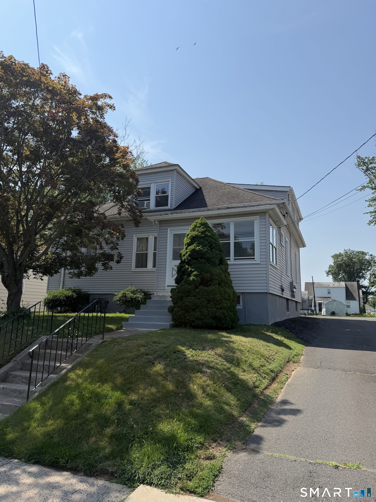 Property Photo:  29 Englewood Avenue  CT 06110 