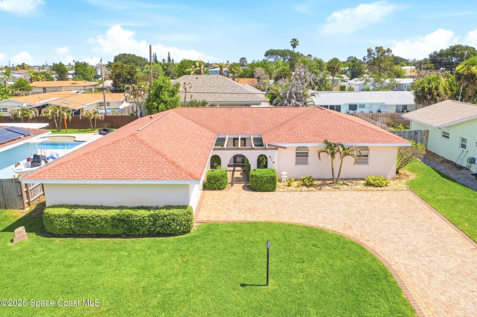 Property Photo:  410 Sherwood Avenue  FL 32937 