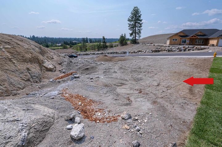 Property Photo: 97 E Center Ln WA 99208