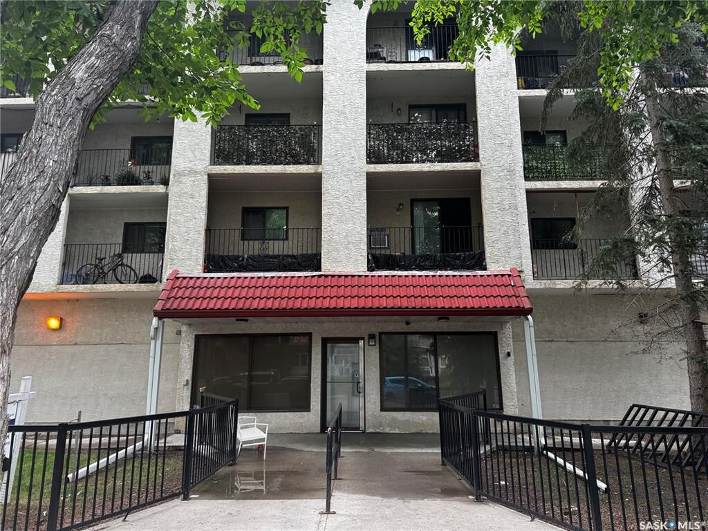 Property Photo: 2125 Osler Street 303 SK S4P 4G9