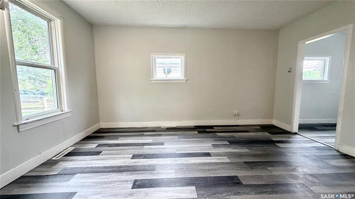 Property Photo: 710 M Avenue S SK S7M 2L3