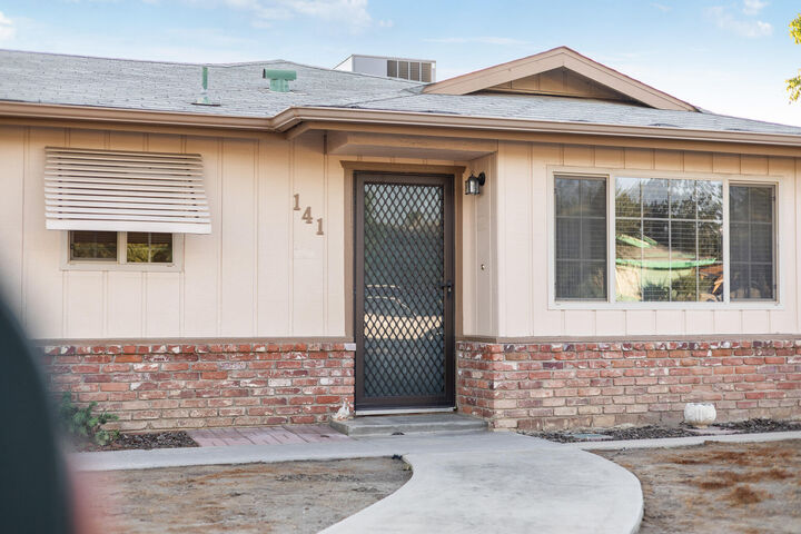 Property Photo: 141 N Walch Street CA 93257