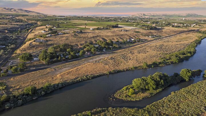 Property Photo:  17973 W Old Inland Empire Hwy Lot 5  WA 99320 