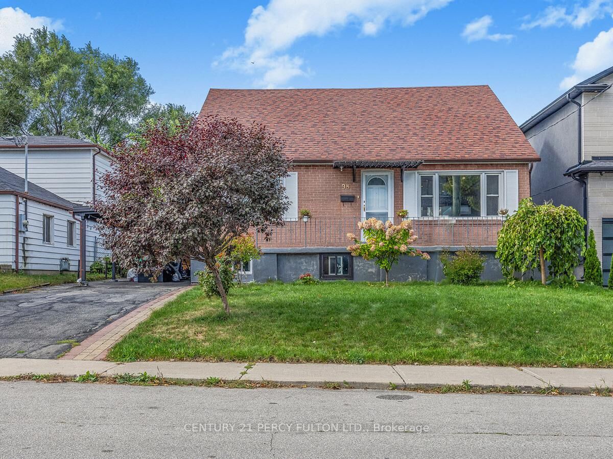 Property Photo:  98 Westbourne Avenue  ON M1L 2Y5 