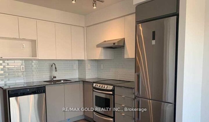 Photo de la propriété:  160 Flemington Road 1208  ON M6A 1N6 
