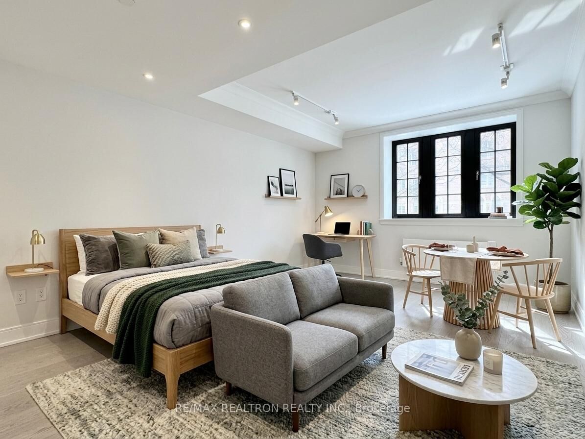 Property Photo:  2 Clarendon Avenue 105  ON M4V 1H9 