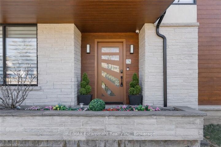 Property Photo: 1526 Bridge Road ON L6L 2E3