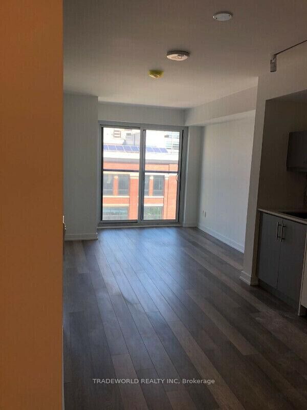 Property Photo:  181 Huron Street 707  ON M5T 0C1 