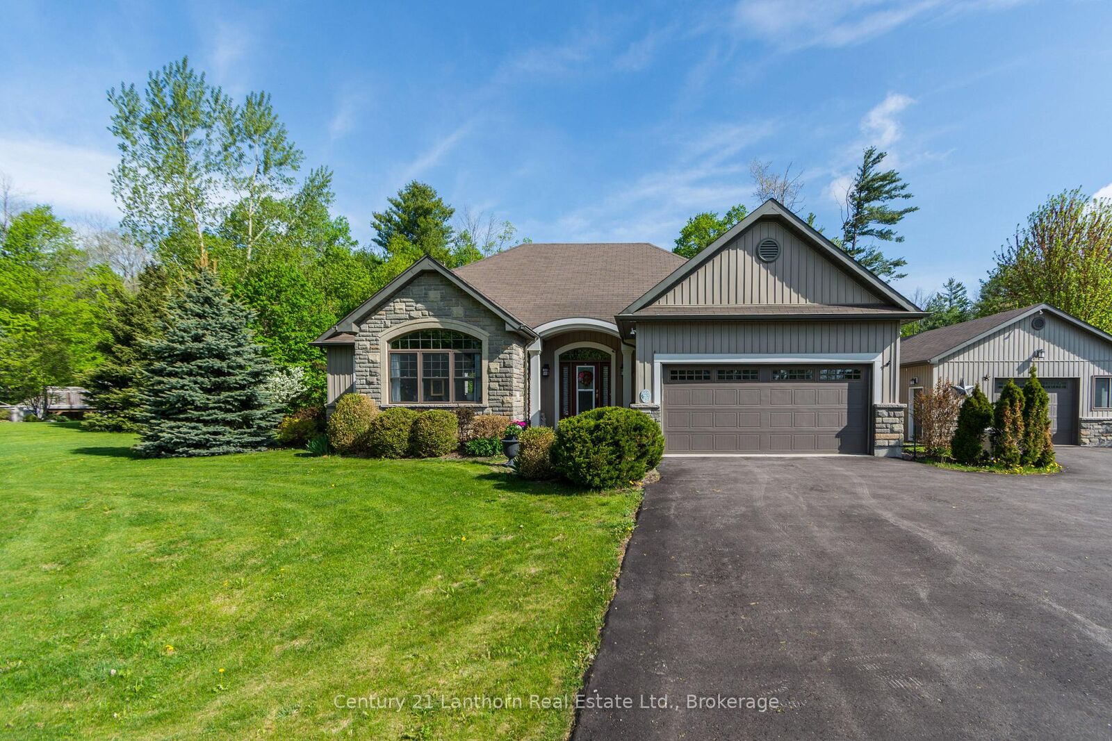 Property Photo:  8 Grandview Court  ON K0K 3E0 