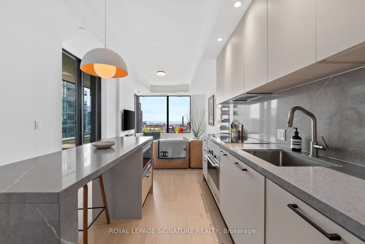 Property Photo:  200 Sudbury Street 1101  ON M6J 0H1 