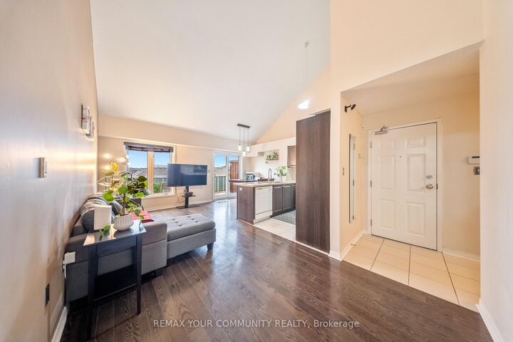 651F Warden Avenue 48 — photo 1