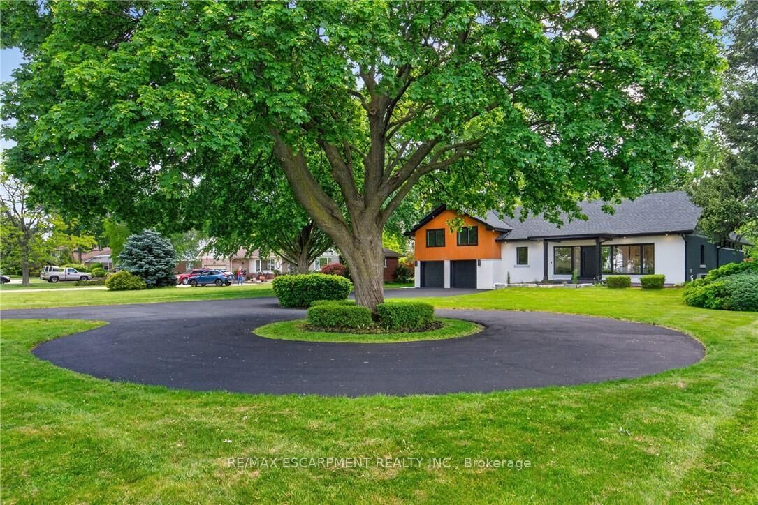 Property Photo: 274 Mountain Brow Boulevard ON L8T 1A6