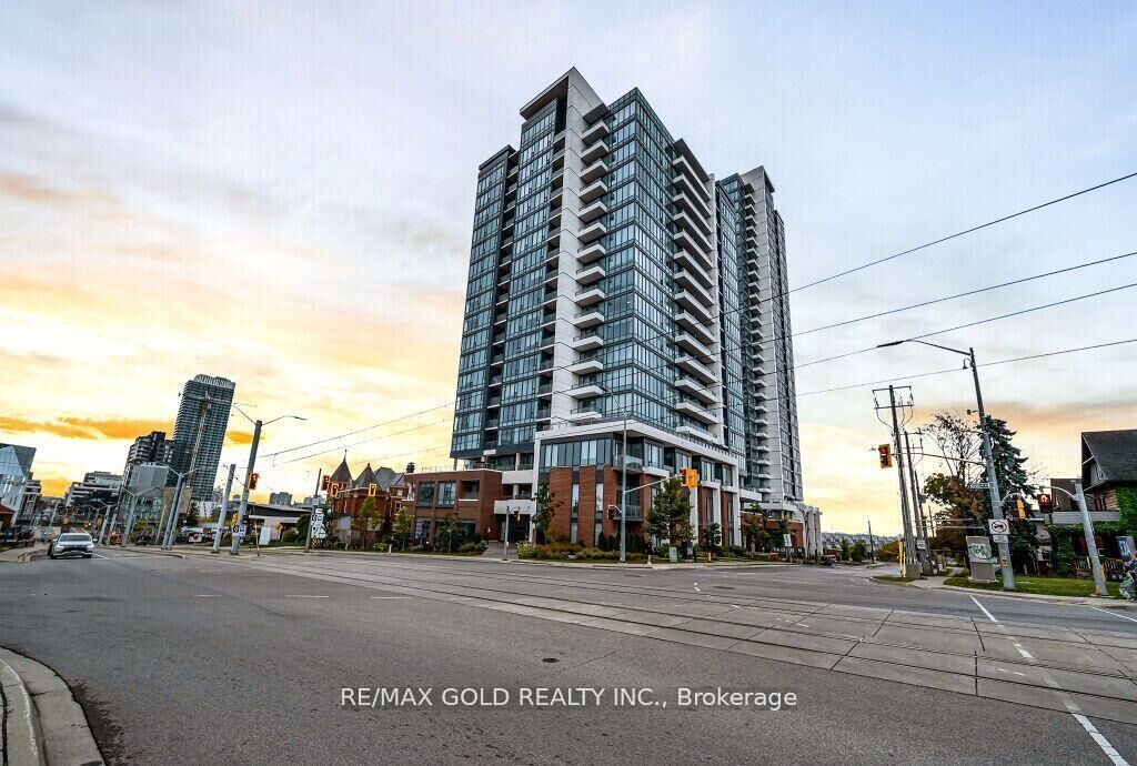 Property Photo:  5 Wellington Street 1405  ON N2G 0E3 